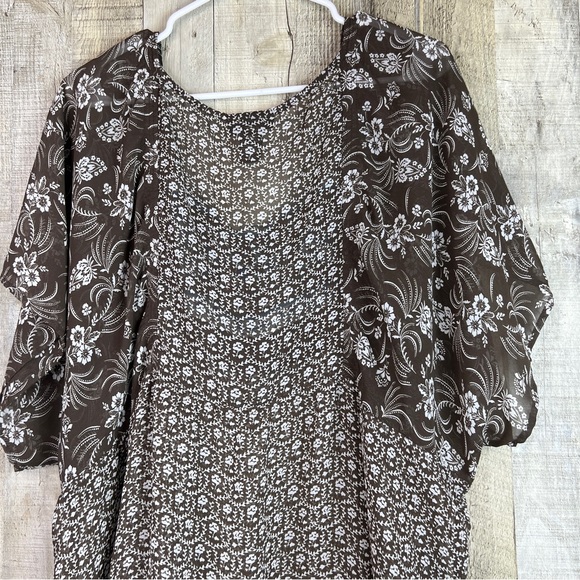 Lane Bryant 26/28 Sheer Floral Top/Coverup Short Cap Sleeves 1/3 Front B… - Picture 8 of 11